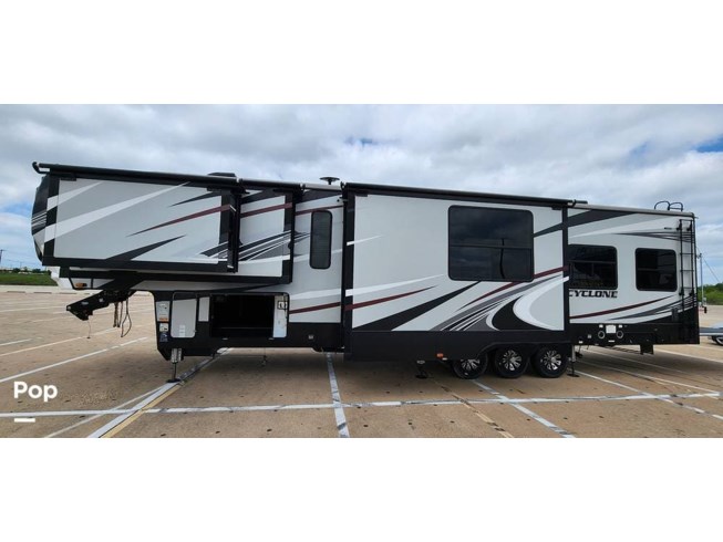 2020 Cyclone 4007 by Heartland from Pop RVs in Royse City, Texas