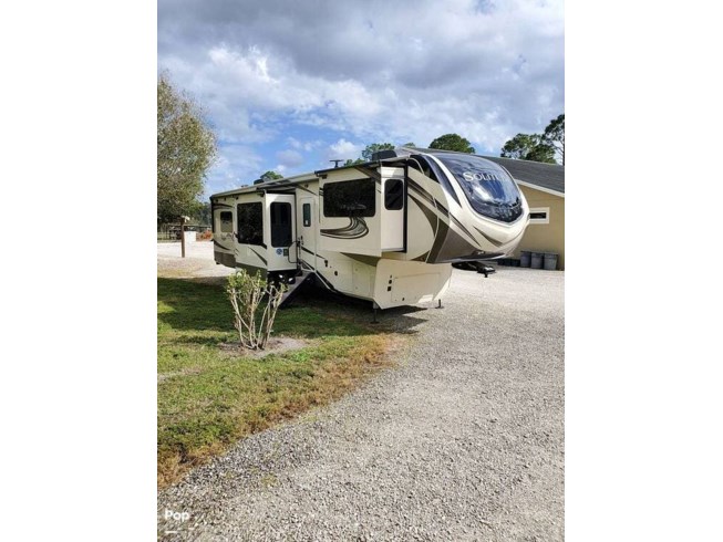2019 Grand Design Solitude 379FLS - Used Fifth Wheel For Sale by Pop RVs in North Fort Myers, Florida