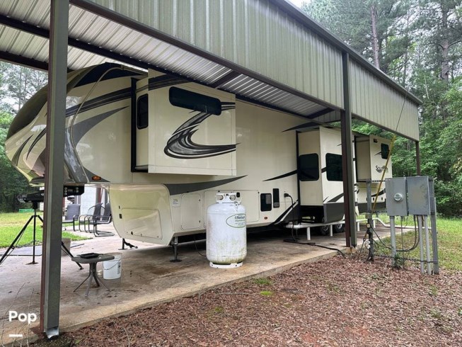 2020 Grand Design Solitude 390RKR - Used Fifth Wheel For Sale by Pop RVs in Gladewater, Texas