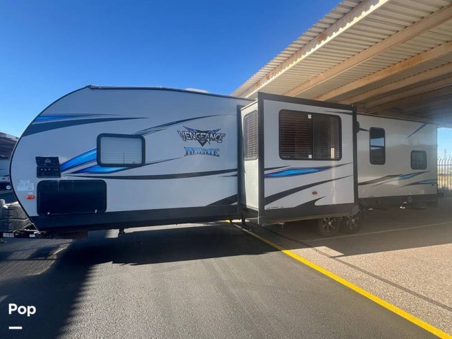 2019 Forest River Vengeance Rogue 32V - Used Toy Hauler For Sale by Pop RVs in Marana, Arizona