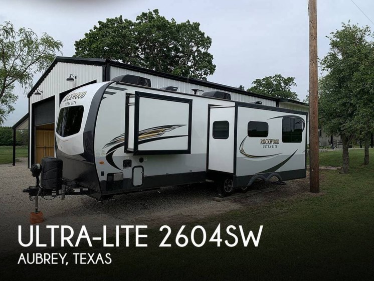 Used 2020 Rockwood Ultra-Lite 2604SW available in Aubrey, Texas