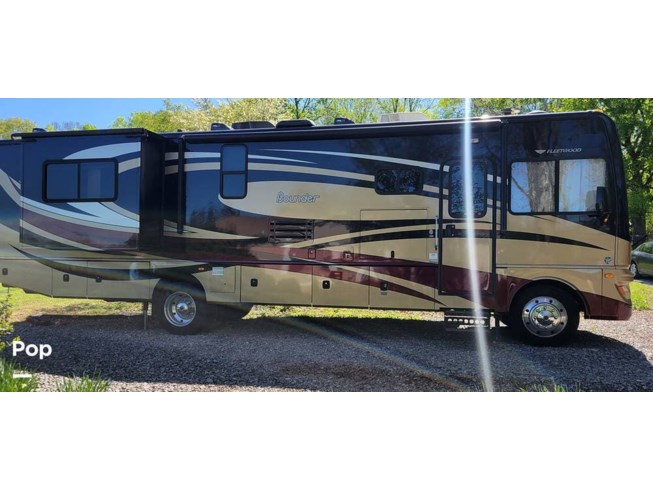 2013 Fleetwood Bounder 35K - Used Class A For Sale by Pop RVs in Loudon, Tennessee