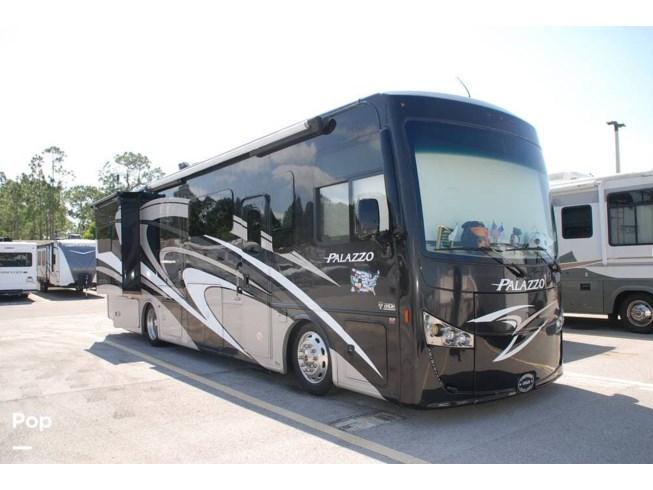 2018 Thor Motor Coach Palazzo Palazzo 33.2 - Used Diesel Pusher For Sale by Pop RVs in Cape Coral, Florida
