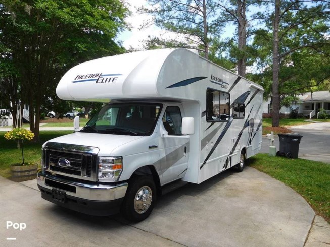 2022 Thor Motor Coach Freedom Elite 26HE - Used Class C For Sale by Pop RVs in Savannah, Georgia