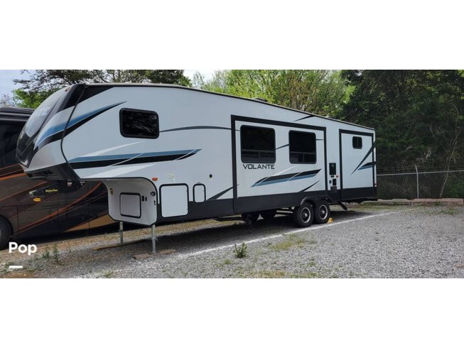 2021 CrossRoads Volante 310BH - Used Fifth Wheel For Sale by Pop RVs in Maryville, Tennessee