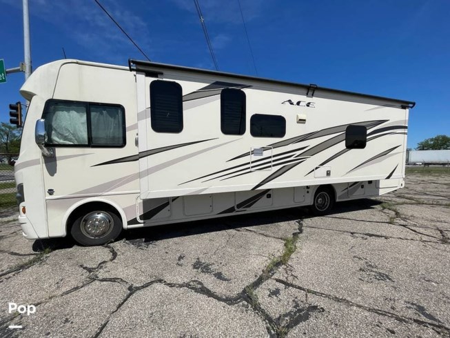 2018 Thor Motor Coach A.C.E. 32.1 - Used Class A For Sale by Pop RVs in Mount Carmel, Illinois