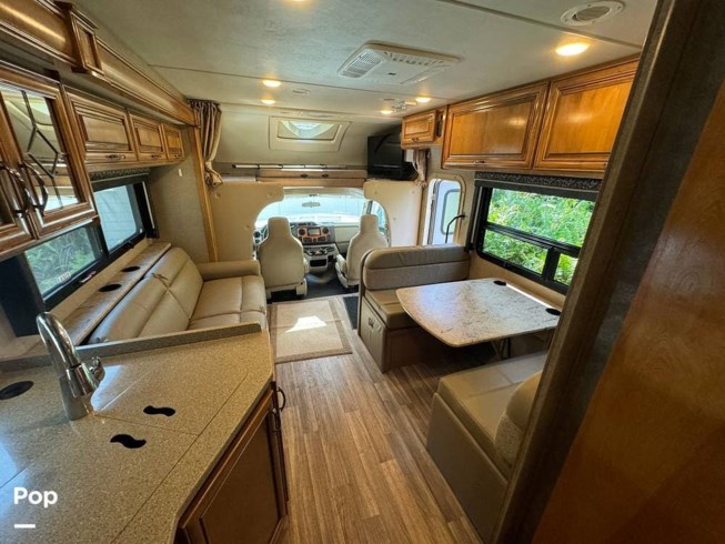 2017 Quantum PD31 by Thor Motor Coach from Pop RVs in Sarasota, Florida