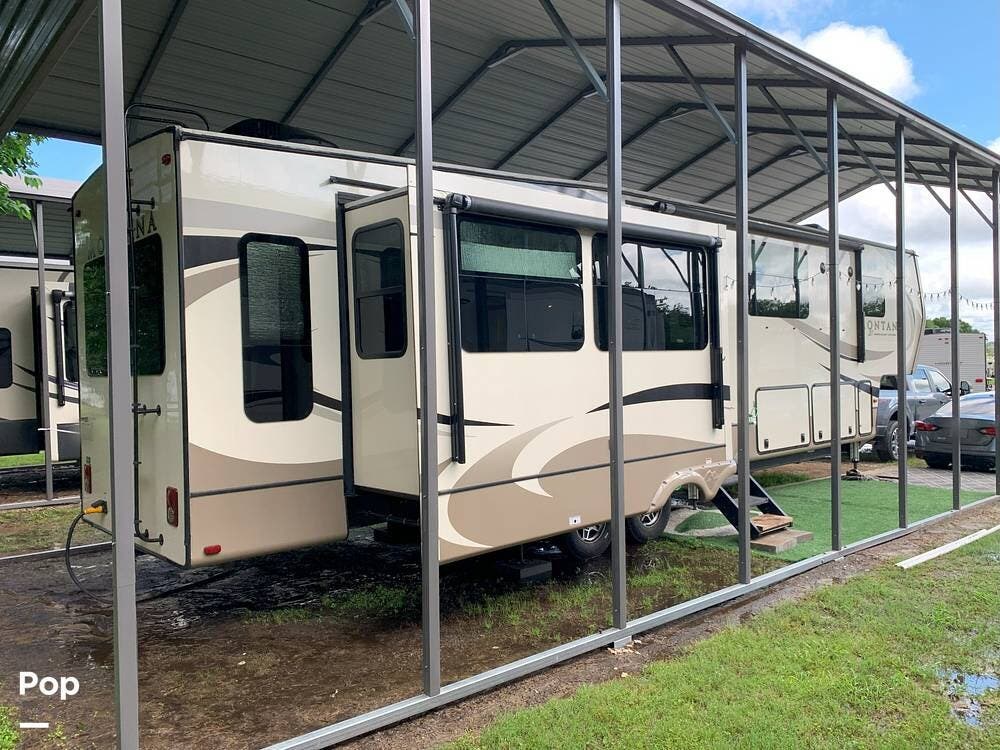 2019 Keystone Montana 3855BR - Used Fifth Wheel For Sale by Pop RVs in Lucedale, Mississippi features Slideout, Air Conditioning, Awning