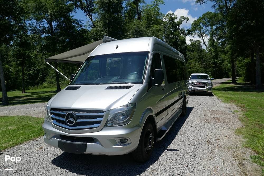 2017 Winnebago Era 170X - Used Class B For Sale by Pop RVs in Ponchatoula, Louisiana features Awning, Generator, Air Conditioning