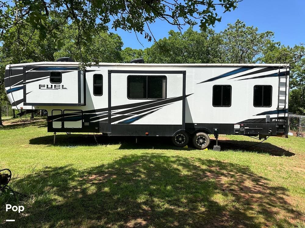 Used 2019 Heartland Fuel 335 available in Norman, Oklahoma