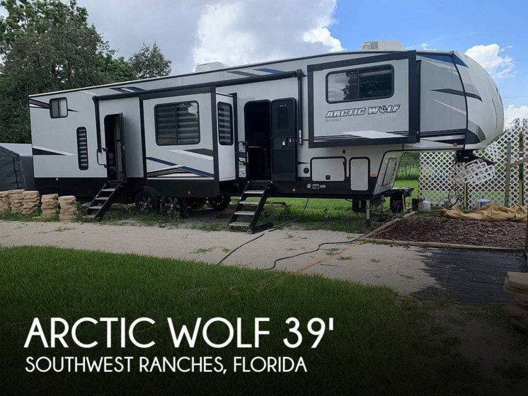 Used 2021 Cherokee Arctic Wolf 3990SUITE available in Southwest Ranches, Florida