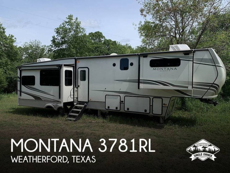 Used 2022 Keystone Montana 3781RL available in Weatherford, Texas