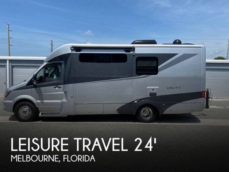 Used 2017 Leisure Travel Leisure Travel U24MB available in Melbourne, Florida