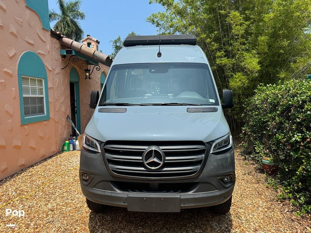 2020 Winnebago Revel 44E 4x4 RV for Sale in Bradenton, FL 34209