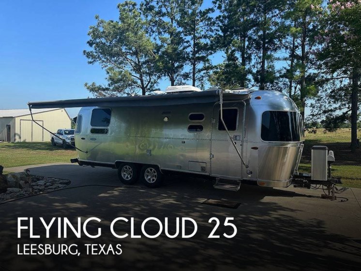 Used 2017 Airstream Flying Cloud 25 available in Leesburg, Texas