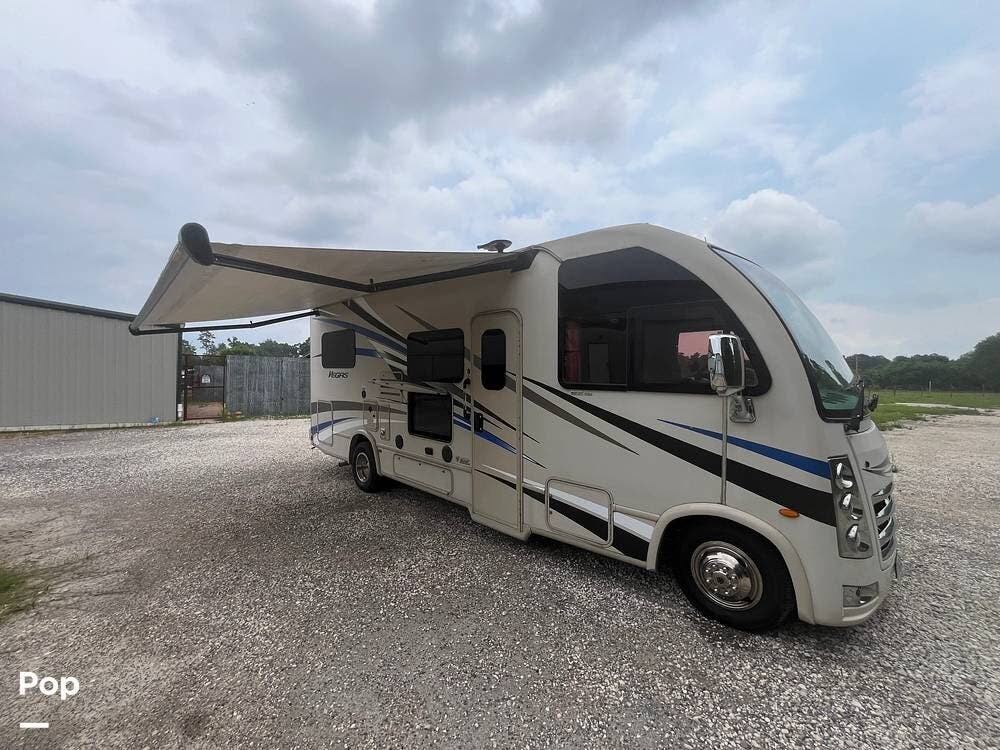 2018 Thor Motor Coach Vegas 24.1 - Used Class A For Sale by Pop RVs in Huffman, Texas features Generator, Air Conditioning, Awning, Slideout