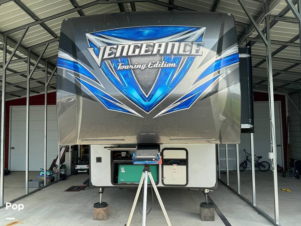2019 Vengeance 395KB13 by Forest River from Pop RVs in Darrow, Louisiana