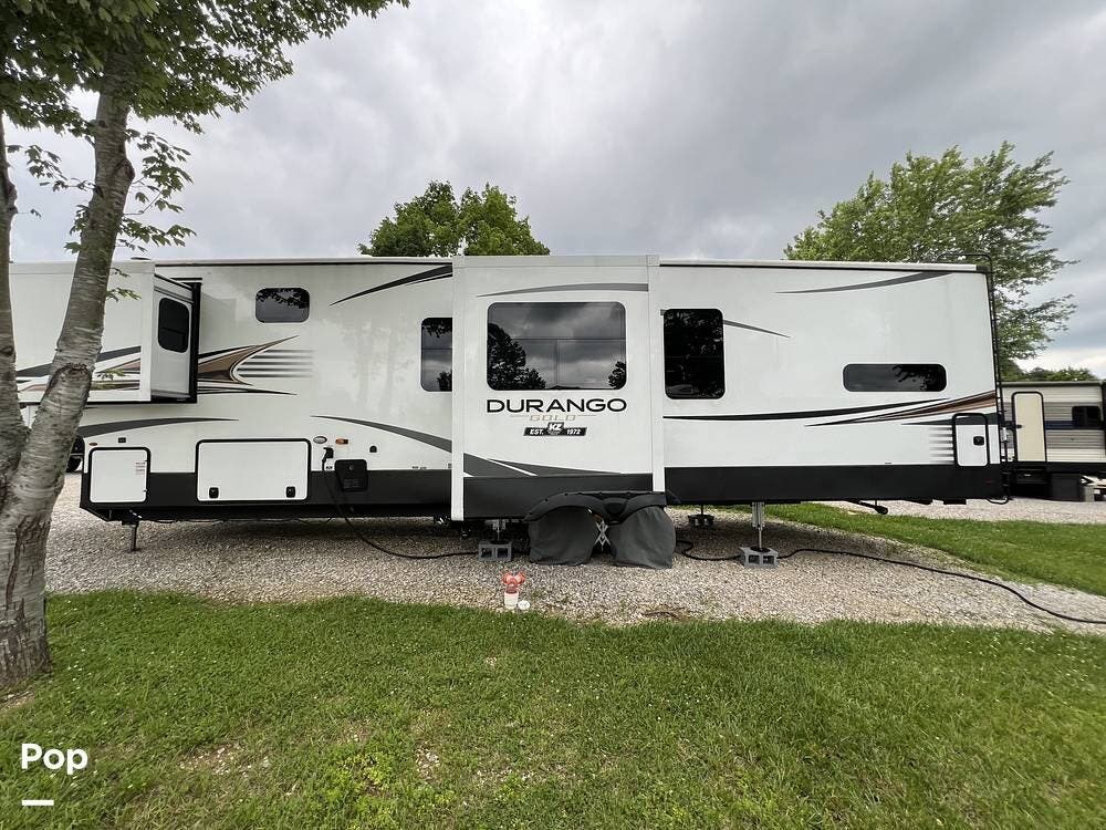 2022 K-Z Durango G391RKF - Used Fifth Wheel For Sale by Pop RVs in Sevierville, Tennessee features Air Conditioning, Slideout, Awning, Leveling Jacks
