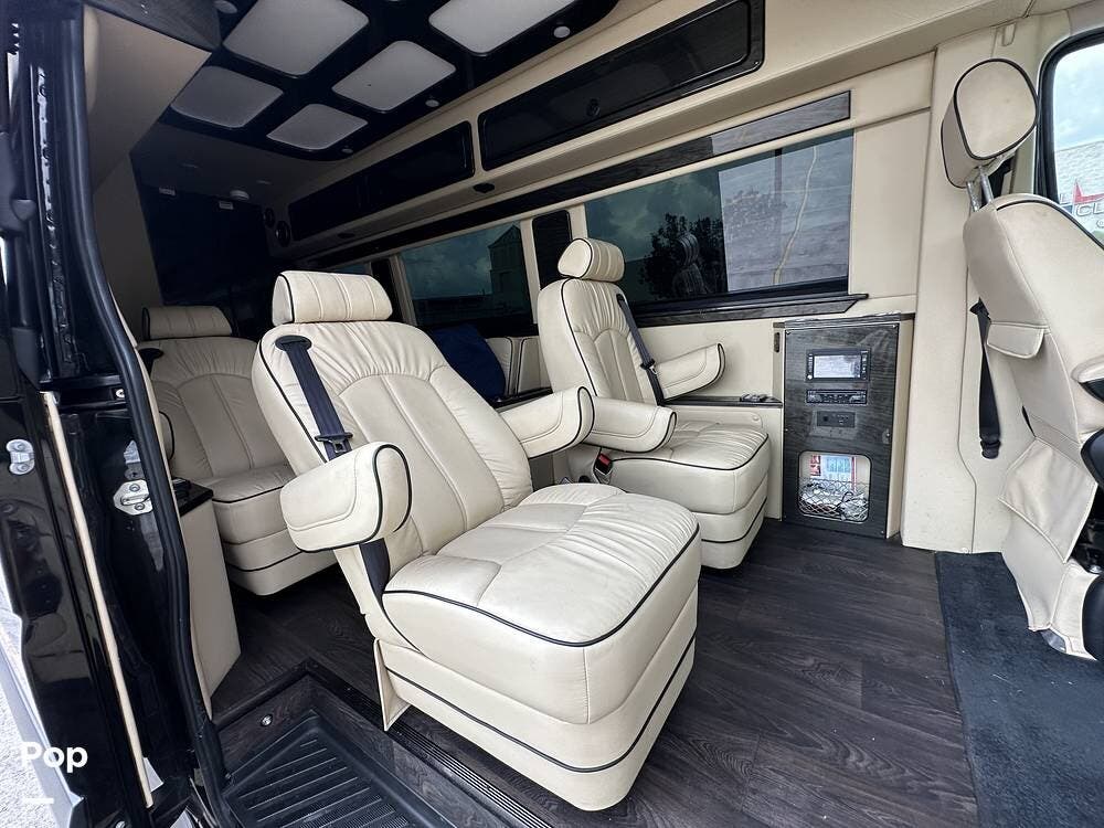 Used 2019 American Coach Patriot Cruiser American Coach  S5 available in Sugar Land, Texas