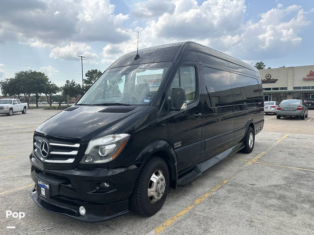 2019 Patriot Cruiser American Coach  S5 by American Coach from Pop RVs in Sugar Land, Texas