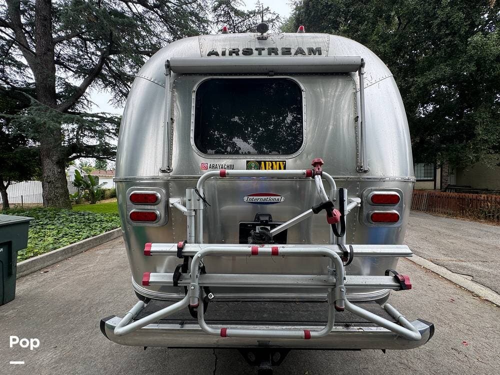 2019 International Signature 23FB by Airstream from Pop RVs in Princeton, Texas