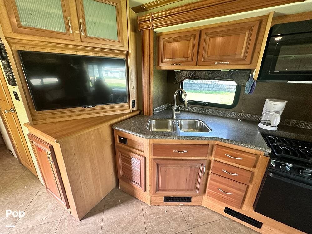 Used 2015 Holiday Rambler Vacationer 36DBT available in Bastrop, Texas
