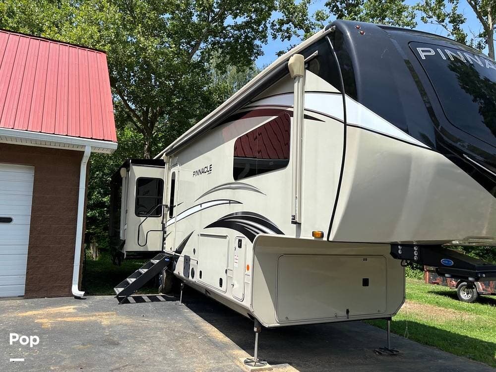 2021 Pinnacle 36SSWS by Jayco from Pop RVs in Jonesborough, Tennessee