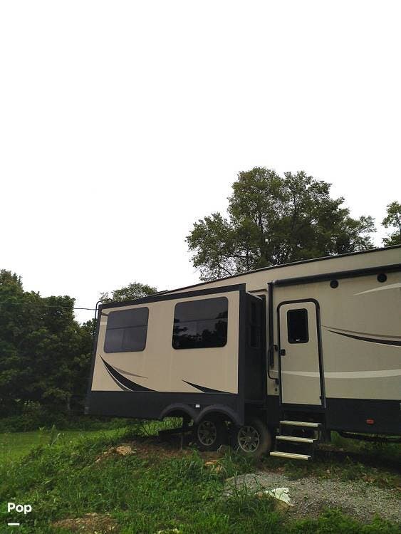 2018 Laredo 350FB by Keystone from Pop RVs in Cornersville, Tennessee