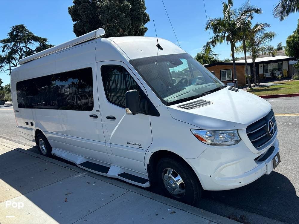 2021 Galleria 24FL by Coachmen from Pop RVs in San Diego, California