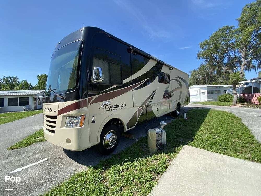 2019 Mirada 35OS by Coachmen from Pop RVs in Winterhaven, Florida