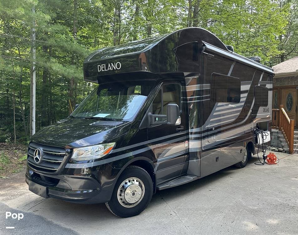 2021 Thor Motor Coach Delano 24TT - Used Class C For Sale by Pop RVs in Gaylord, Michigan features Slideout, Air Conditioning, Generator, Awning, Leveling Jacks