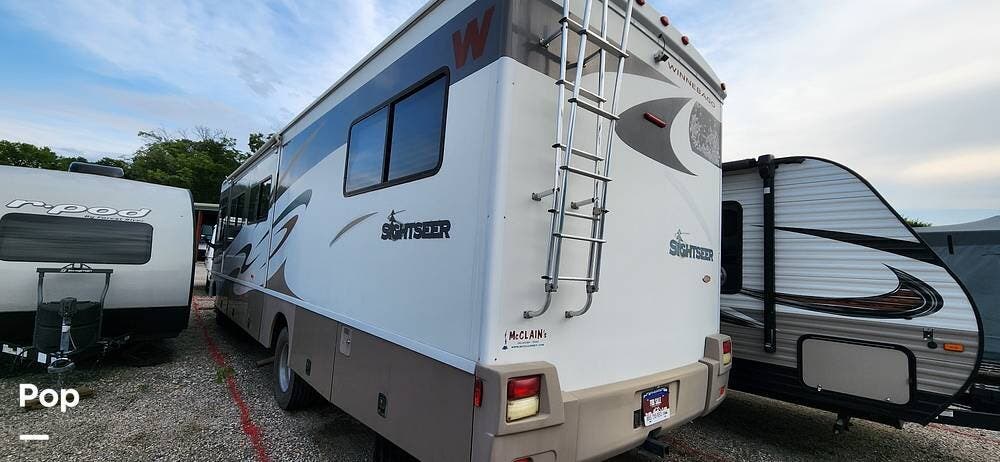 2007 Winnebago Sightseer 35J - Used Class A For Sale by Pop RVs in Mckinney, Texas features Slideout, Awning, Leveling Jacks, Air Conditioning, Generator