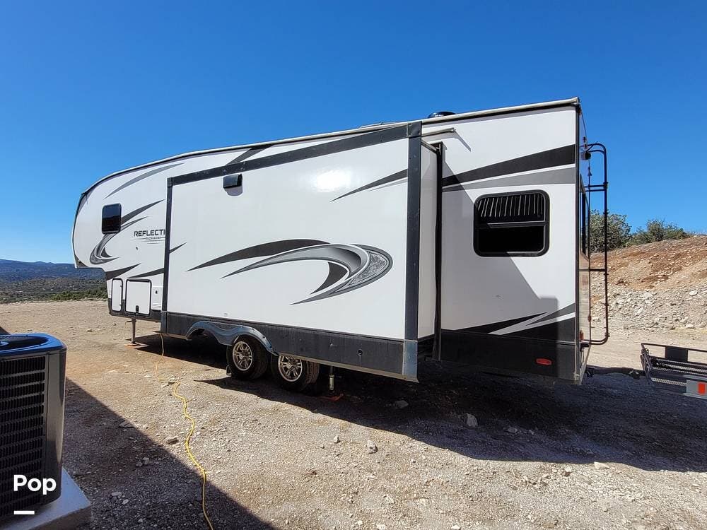 2022 Grand Design Reflection 295RL - Used Fifth Wheel For Sale by Pop RVs in Kingman, Arizona features Slideout, Leveling Jacks, Awning, Air Conditioning