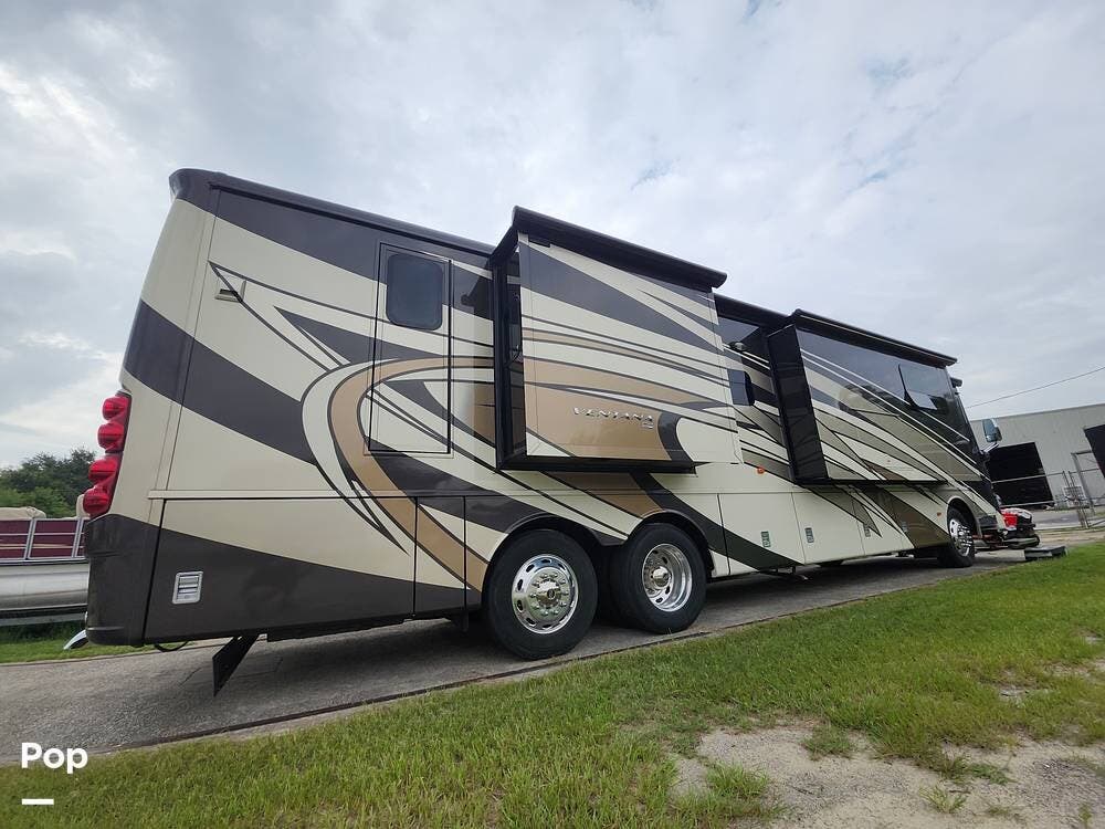 2016 Ventana 4037 by Newmar from Pop RVs in Cayce, South Carolina