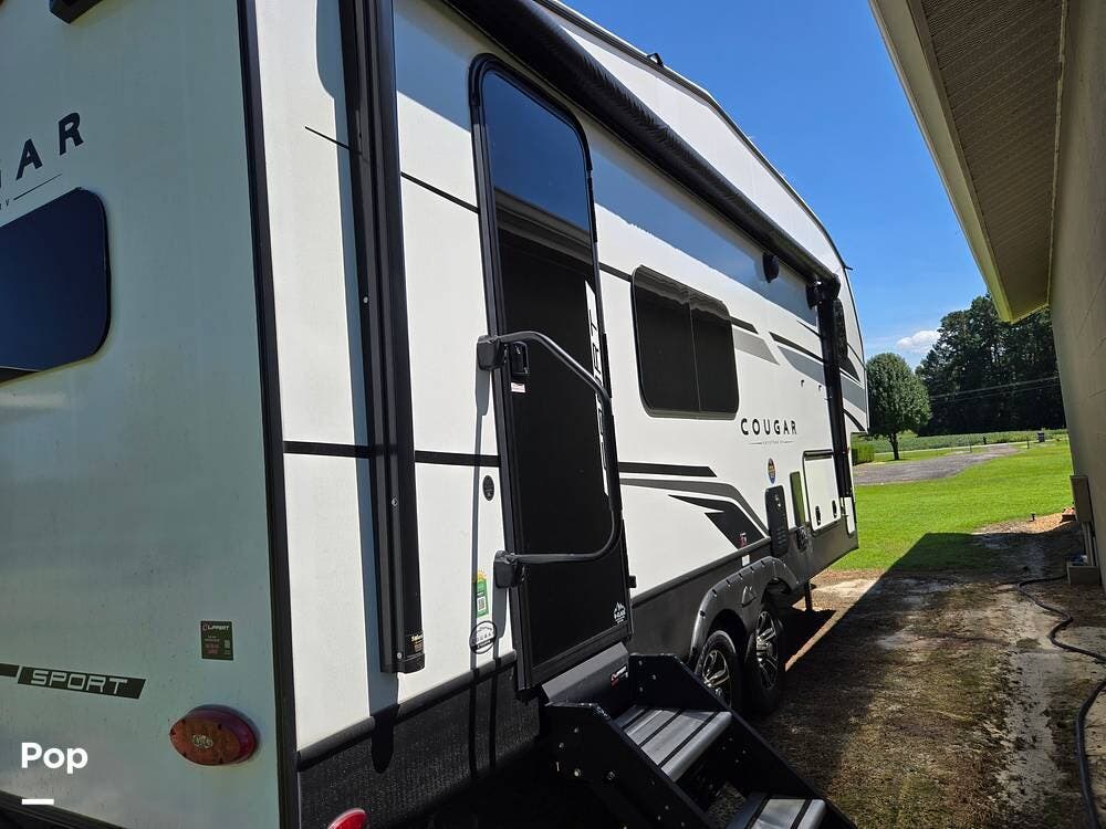 2024 Keystone Cougar Sport 2100RK - Used Fifth Wheel For Sale by Pop RVs in Clarendon, North Carolina features Awning, Slideout, Air Conditioning, Leveling Jacks