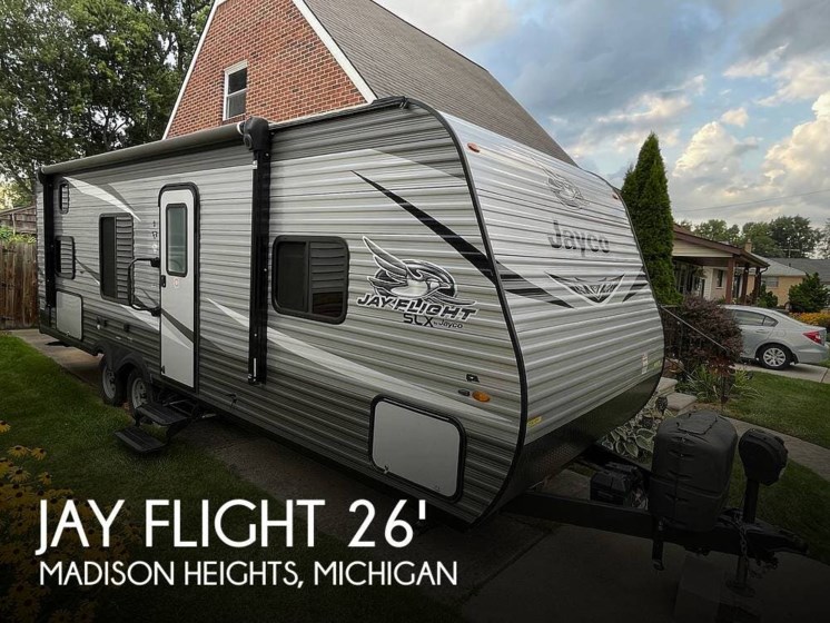 Used 2021 Jayco Jay Flight SLX 264BH available in Madison Heights, Michigan