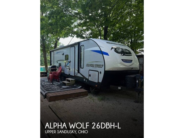 Used 2020 Cherokee Alpha Wolf 26DBH-L available in Upper Sandusky, Ohio