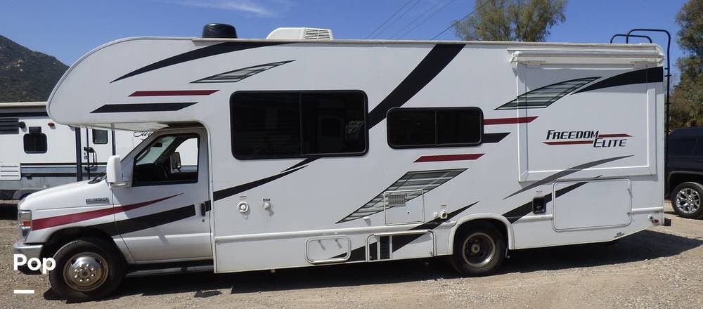 2020 Thor Motor Coach Freedom Elite 26HE - Used Class C For Sale by Pop RVs in El Cajon, California features Slideout, Air Conditioning, Awning, Generator