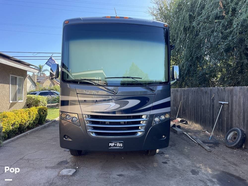 2017 Miramar 34.3 by Thor Motor Coach from Pop RVs in El Cajon, California