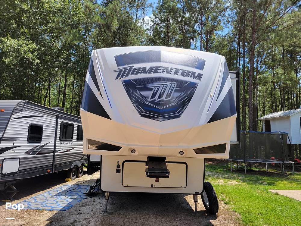 2017 Grand Design Momentum 349M - Used Toy Hauler For Sale by Pop RVs in Covington, Louisiana features Generator, Air Conditioning, Slideout, Leveling Jacks, Awning