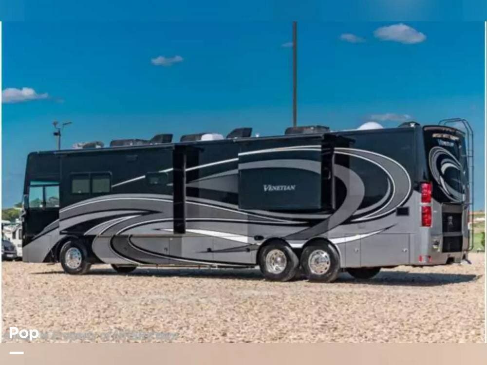 Used 2022 Thor Motor Coach Venetian B42 available in Washougal, Washington