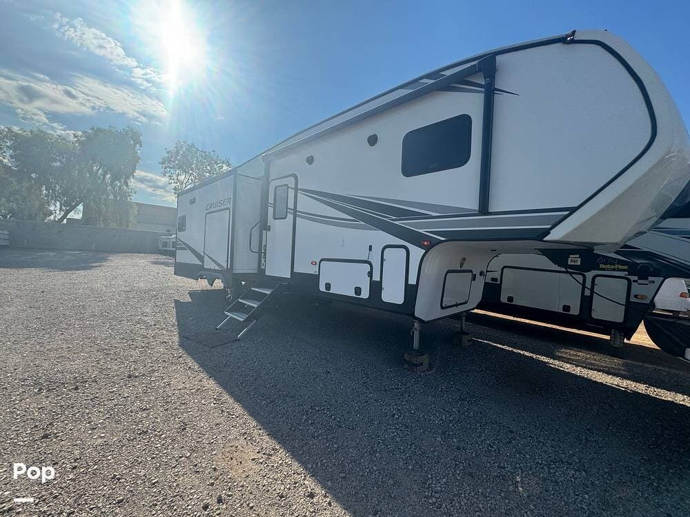 2021 Cruiser Aire 28RD by CrossRoads from Pop RVs in Chandler, Arizona