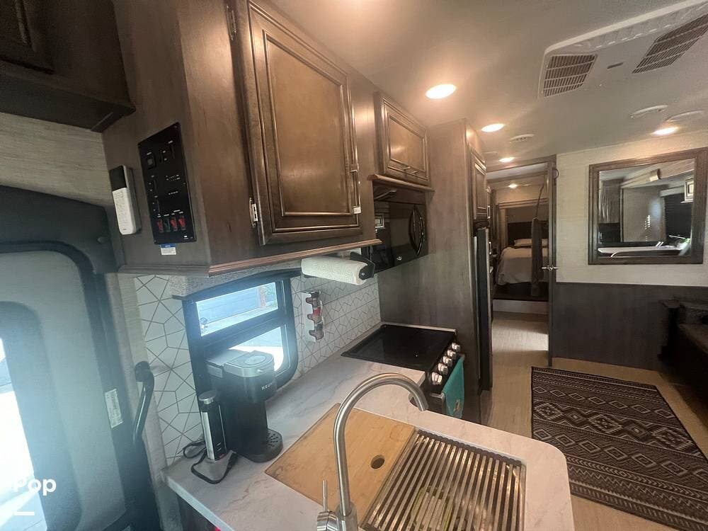 2022 Entegra Coach Odyssey 30Z - Used Class C For Sale by Pop RVs in Fort Stockton, Texas features Air Conditioning, Leveling Jacks, Awning, Generator, Slideout