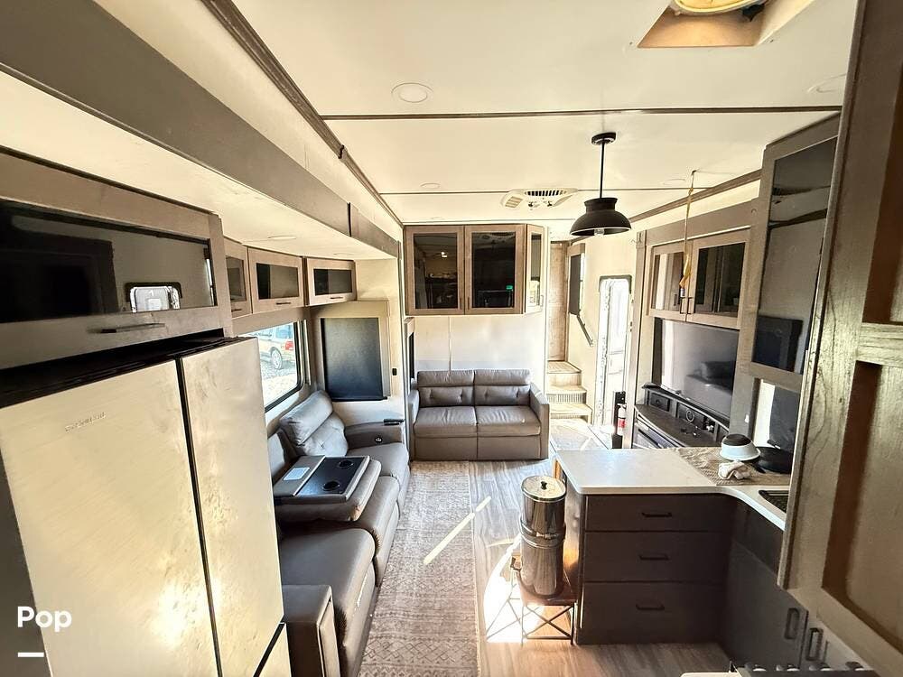 2022 Alliance RV Valor 40V13 - Used Toy Hauler For Sale by Pop RVs in Richfield, Utah features Slideout, Air Conditioning, Generator, Leveling Jacks, Awning