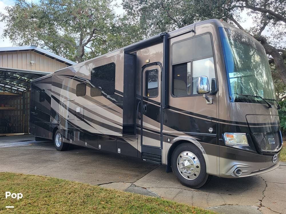 2018 Newmar Canyon Star 3924 - Used Class A For Sale by Pop RVs in Kissimmee, Florida features Slideout, Awning, Generator, Leveling Jacks, Air Conditioning