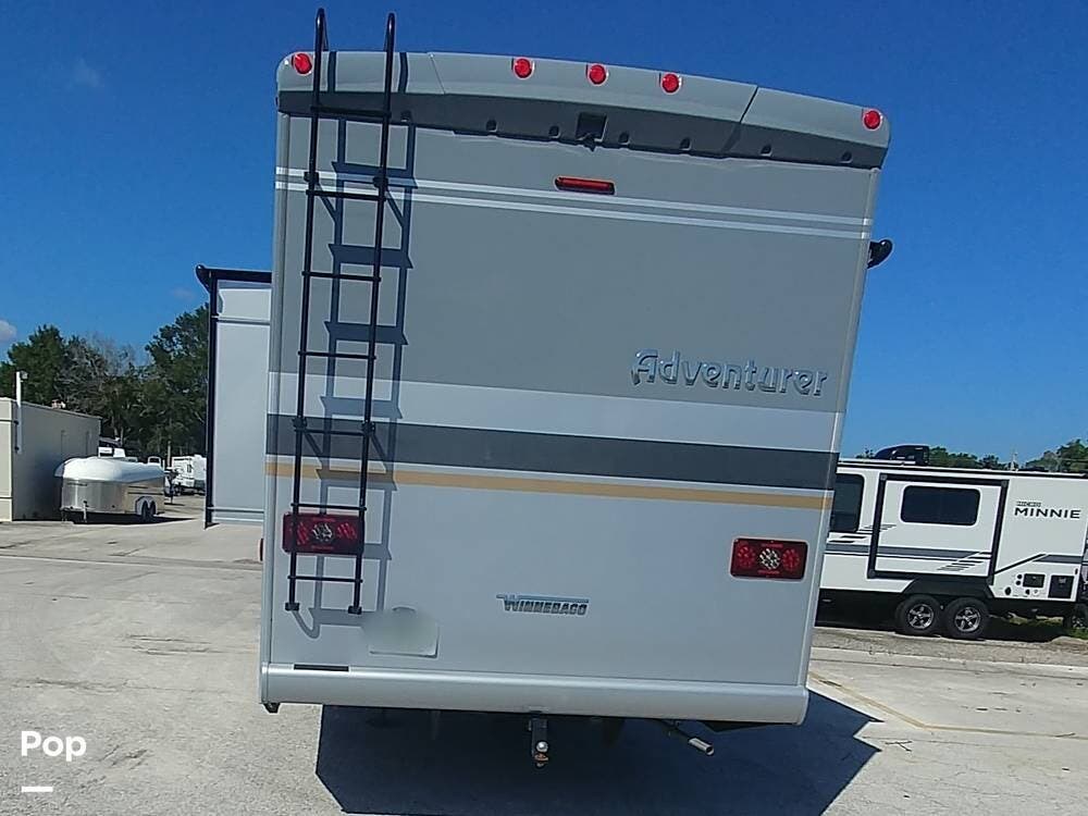 2022 Adventurer 35F by Winnebago from Pop RVs in Jacksonville, Florida