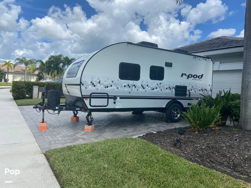 2021 Forest River R-Pod RP-192 - Used Travel Trailer For Sale by Pop RVs in Stuart, Florida features Air Conditioning, Leveling Jacks, Awning