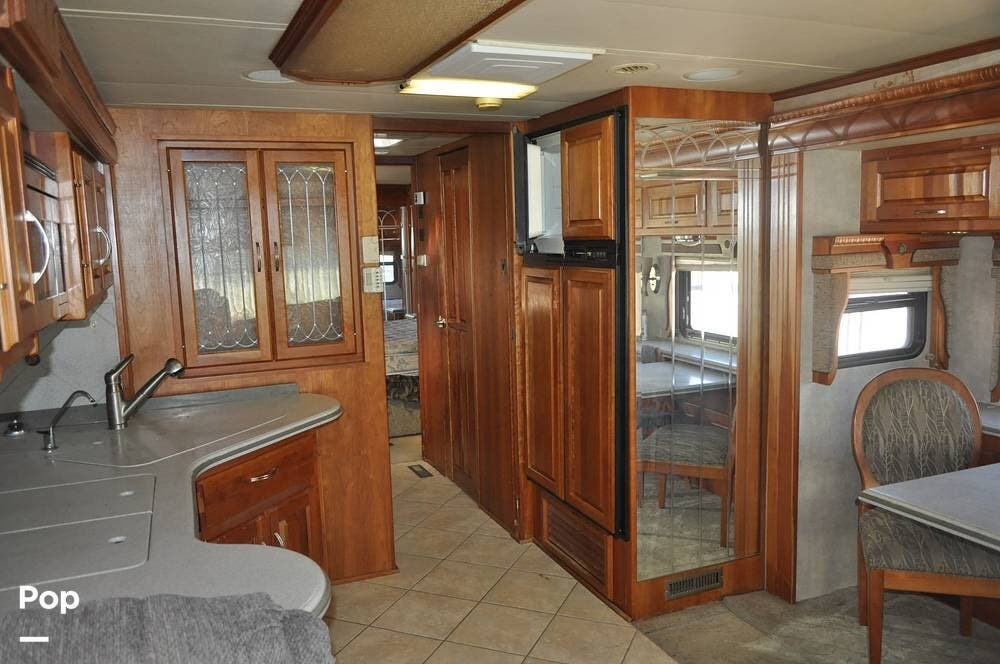 2005 Windsor 38PDQ by Monaco RV from Pop RVs in Bullhead City, Arizona