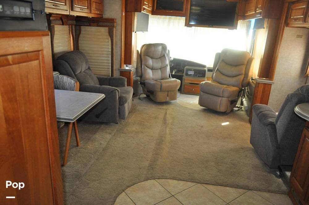 Used 2005 Monaco RV Windsor 38PDQ available in Bullhead City, Arizona