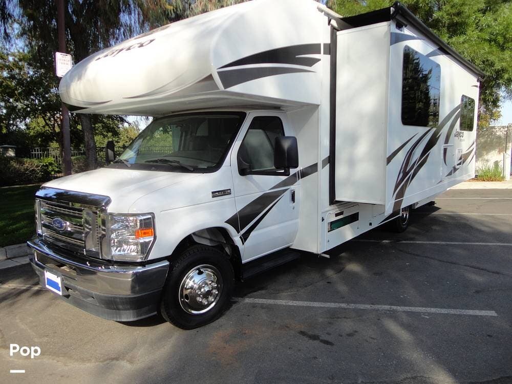 2022 Jayco Redhawk 26M - Used Class C For Sale by Pop RVs in Murrieta, California features Generator, Awning, Air Conditioning, Slideout